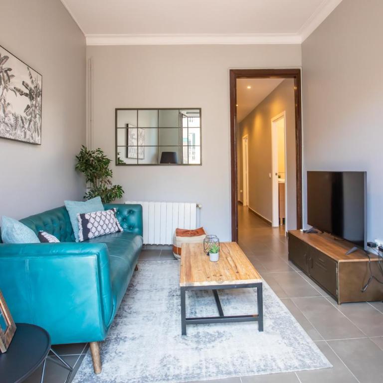 33MAL1082- Big 2BR apartment near Sagrada Familia - Two-Bedroom Apartment - 3