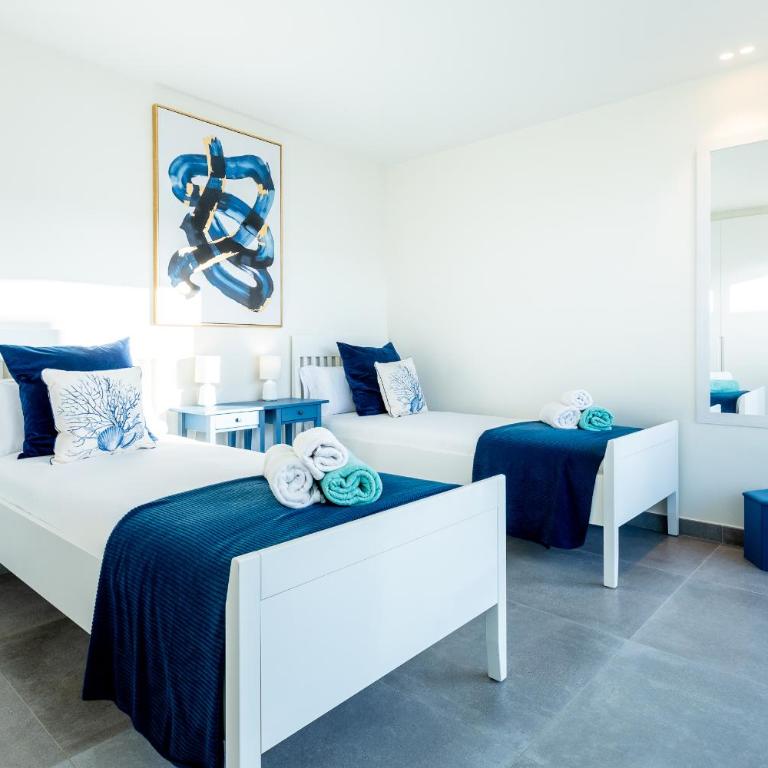 Villa Eva - amazing heated pool, chill out and BBQ - Villa - 31