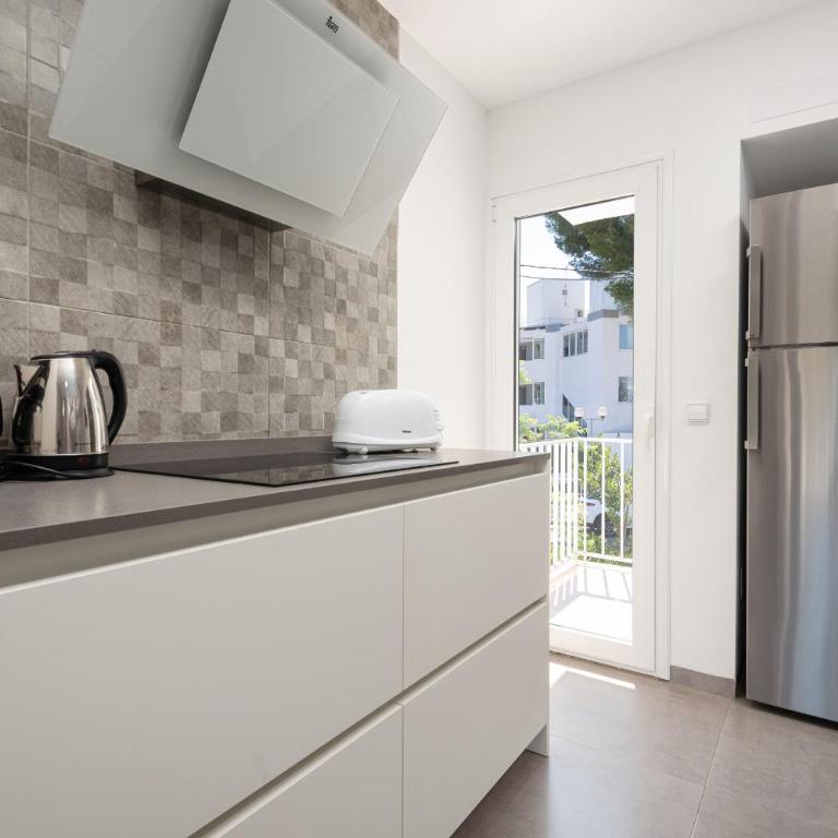 Assimetric, a solo 50 metros de la playa - Apartamento de 3 dormitorios con vistas al mar - 13