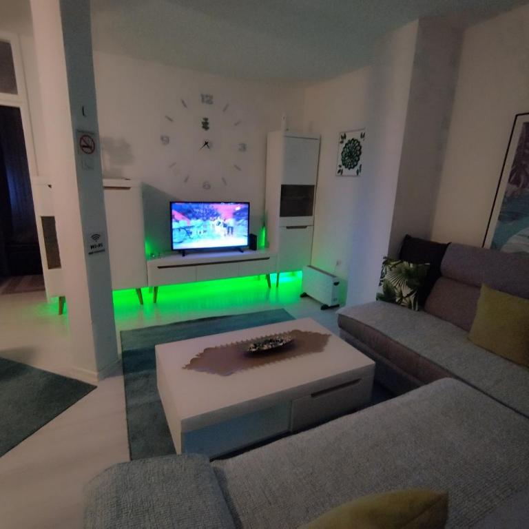 Apartman San - One-Bedroom Apartment - 1