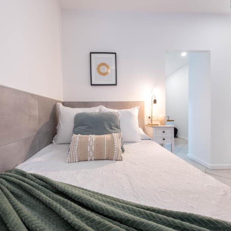 Canary Dream Studio - Studio with Sofa Bed - 6