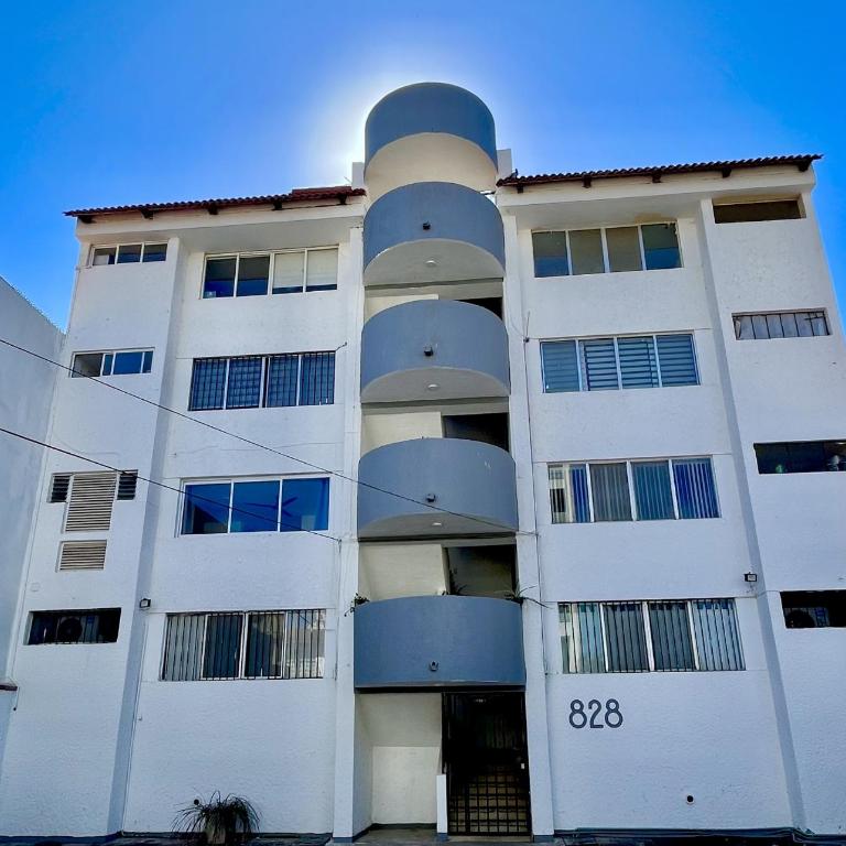 Great condo in the best location - Apartamento de 2 dormitorios - 24