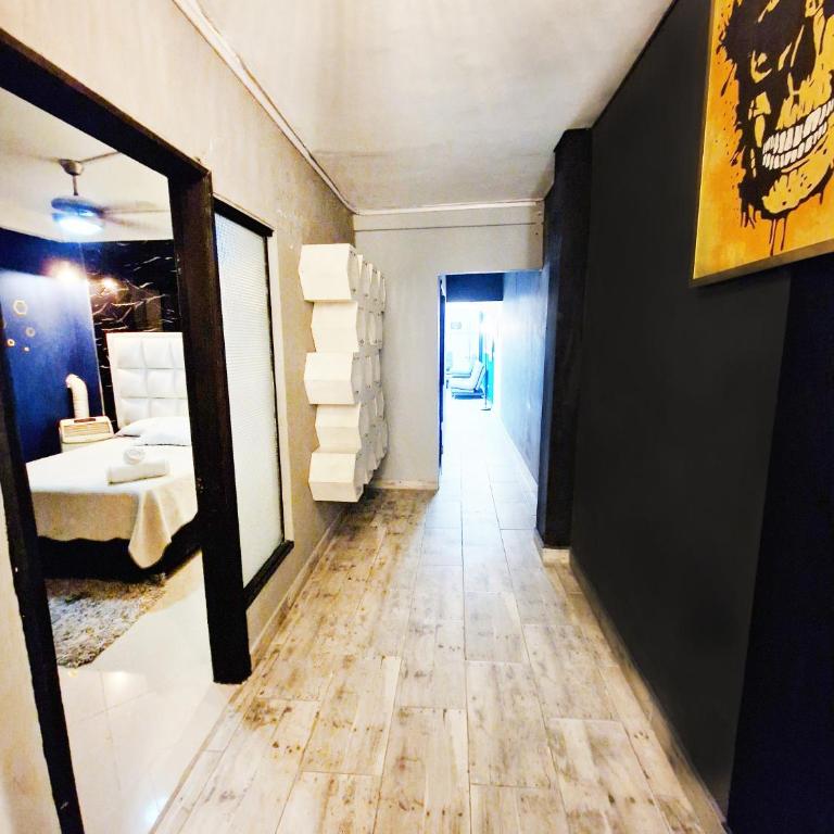 Double Suite with In Suite Bathroom #4 At Poblado - Apartamento de 1 dormitorio - 8