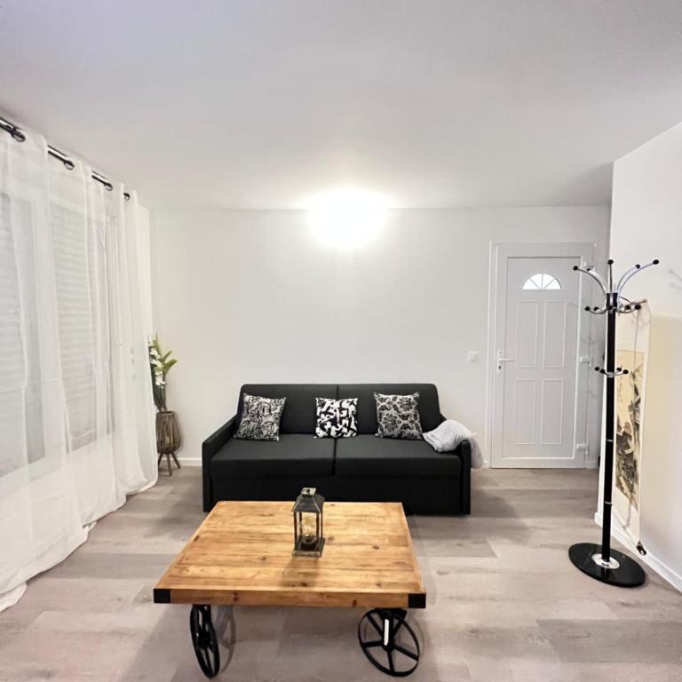 Cosy home stade de France CDG airport - Studio with Sofa Bed - 6
