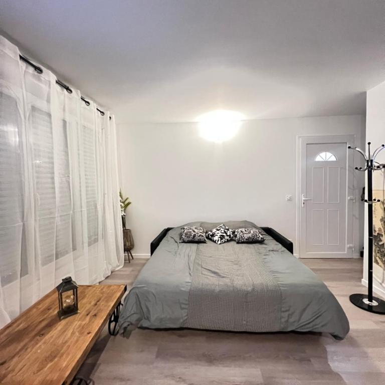 Cosy home stade de France CDG airport - Studio with Sofa Bed - 10