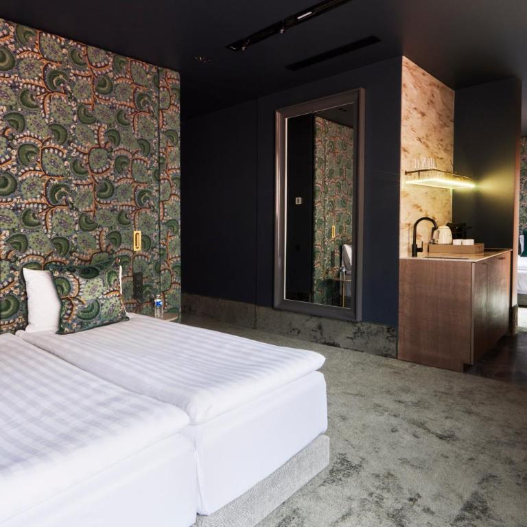 EZE BEACH Residence - Chambre Familiale avec Terrasse - 7