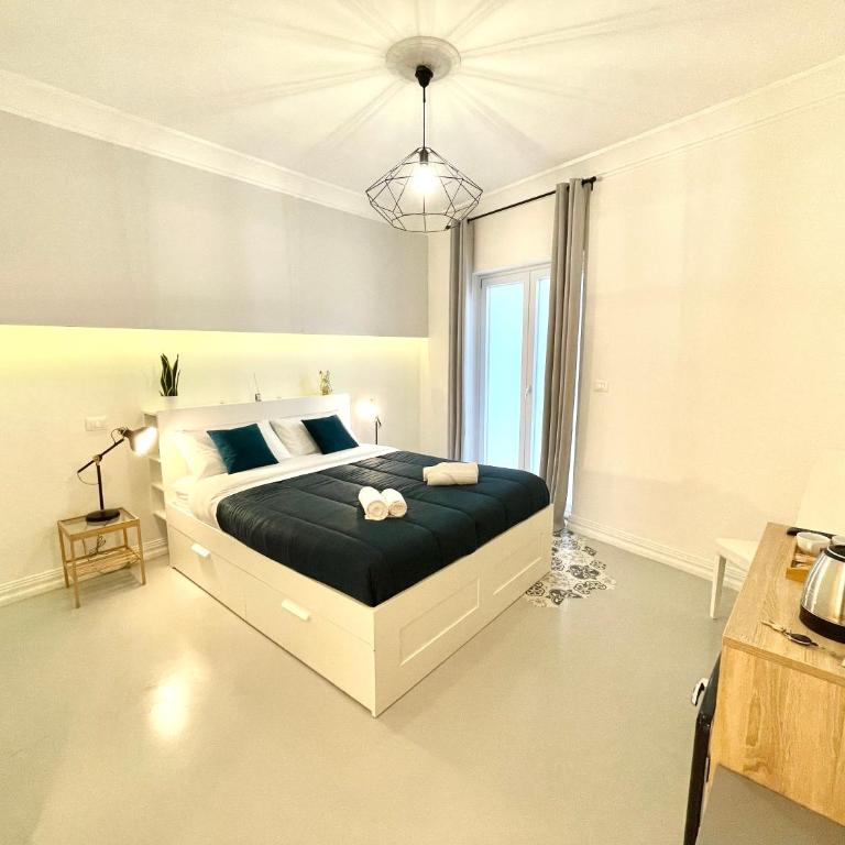 Le porte di Lecce Suites - Camera Matrimoniale Deluxe con Balcone - 10