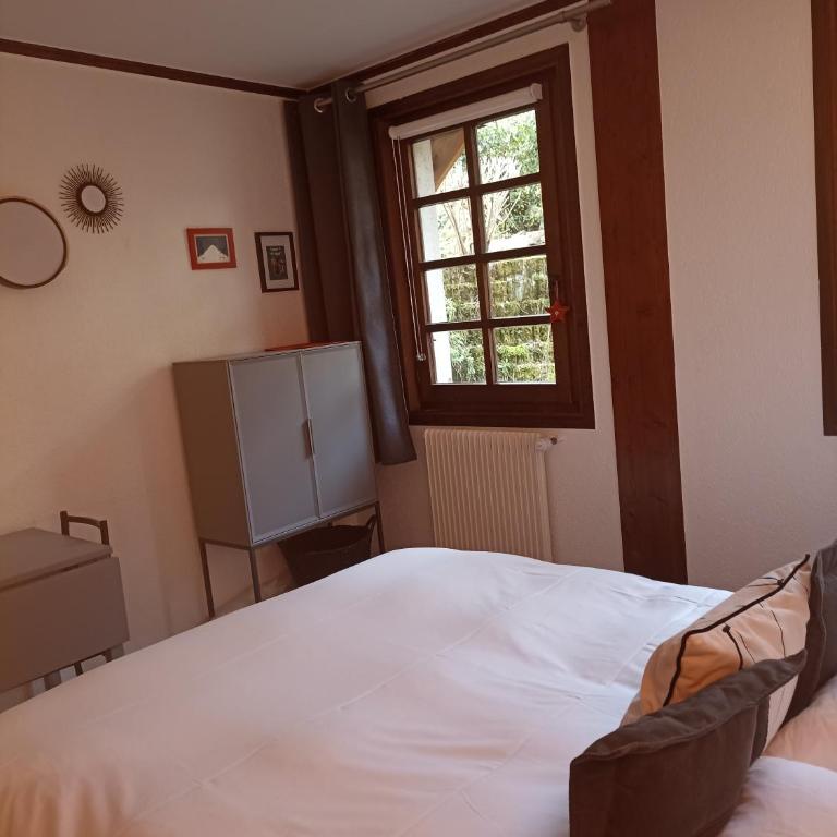 Chalet Appart'Hôtel l'Eau Vive - Apartment - 4