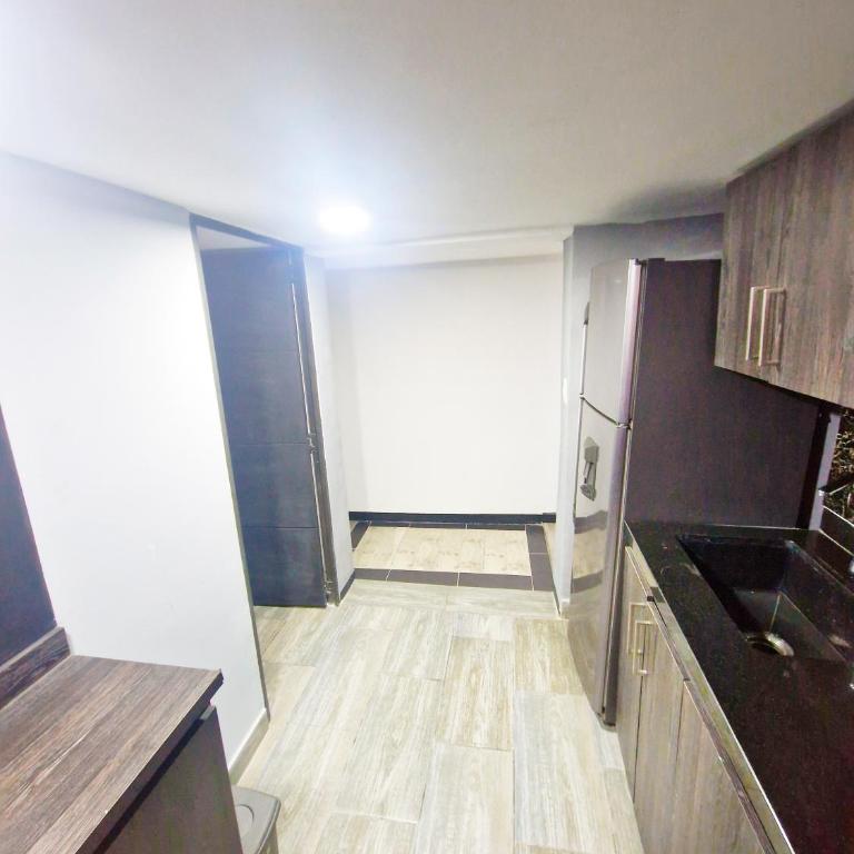 Central Park View Room #10 W Jacuzzi Poblado 301 - One-Bedroom Apartment - 5