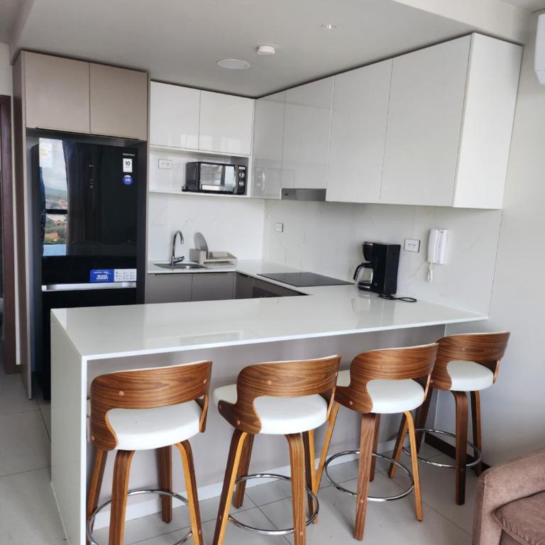 Modern Apartment Best in Town Equipetrol 1 to 5 guests - Apartamento de 1 dormitorio - 1