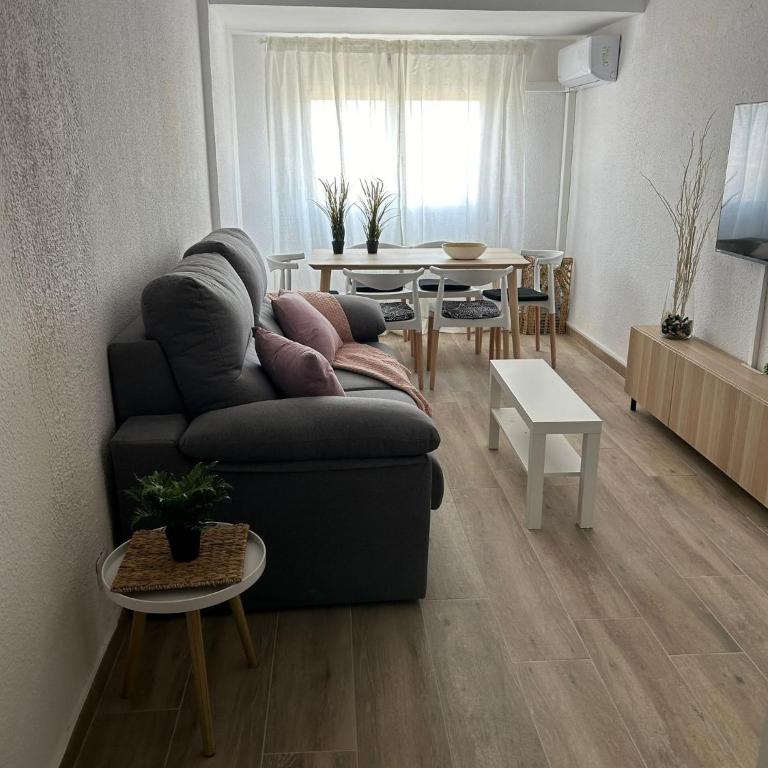 Cozy Zaragoza - One-Bedroom Apartment - 1