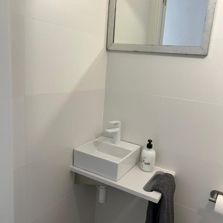 Cozy Zaragoza - One-Bedroom Apartment - 12