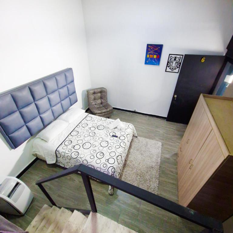 Sunset Strip Suite # 301C ICON Lleras Park 301 - Apartamento de 1 dormitorio - 2