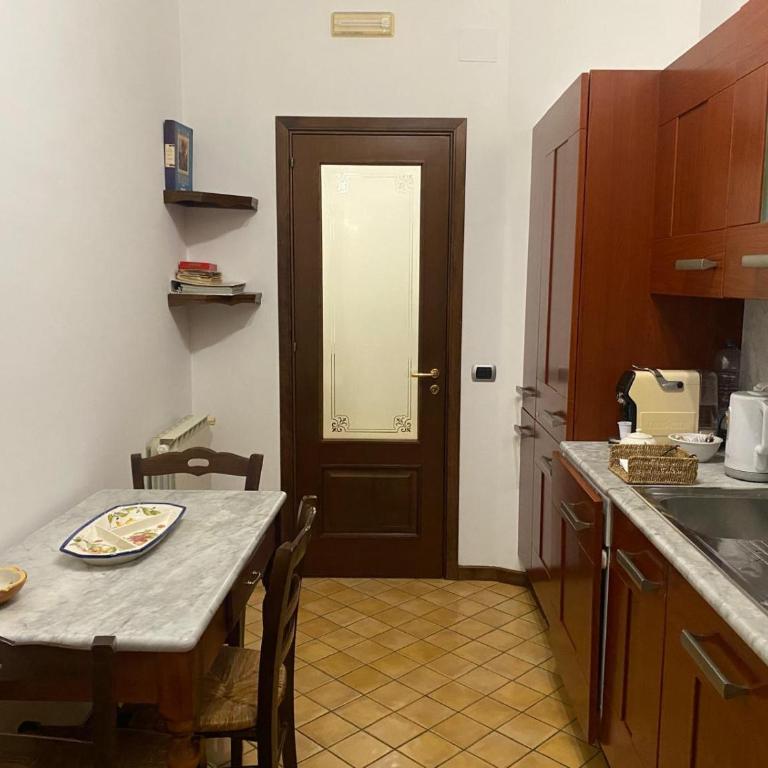 DimoraDora - Appartamento con 2 Camere da Letto e Balcone - 19