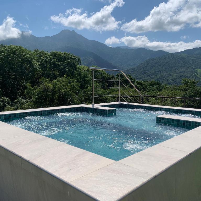 Alto Casa de Montaña - Three-Bedroom House - 12