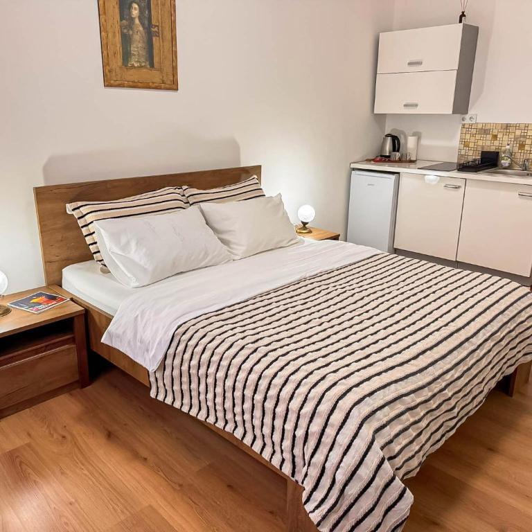 Apartments Seyda - 2 minutes walk to Baščaršija - Queen Room - 3