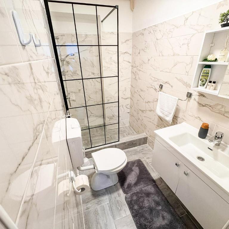 Apartments Seyda - 2 minutes walk to Baščaršija - Soba sa Bračnim Krevetom (Queen-size) - 2