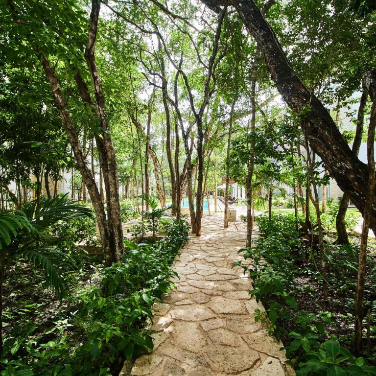 Premium Condo with 2 Pools, Gym, Yoga Deck, BBQ Grill & Security - Apartamento de 2 dormitorios - 32