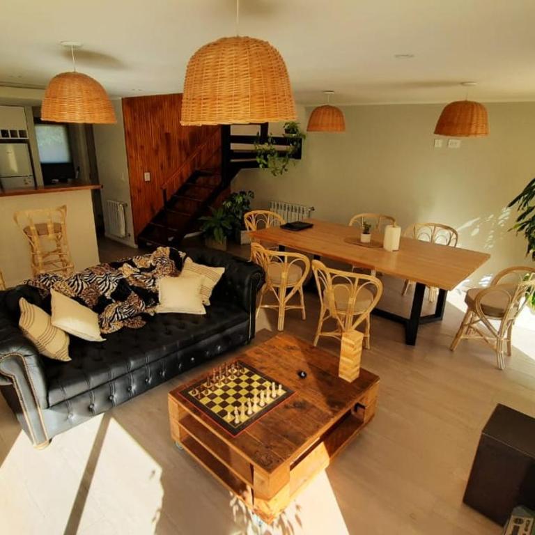 casa 4 ambientes con pileta y parque - Casa de 3 dormitorios - 10