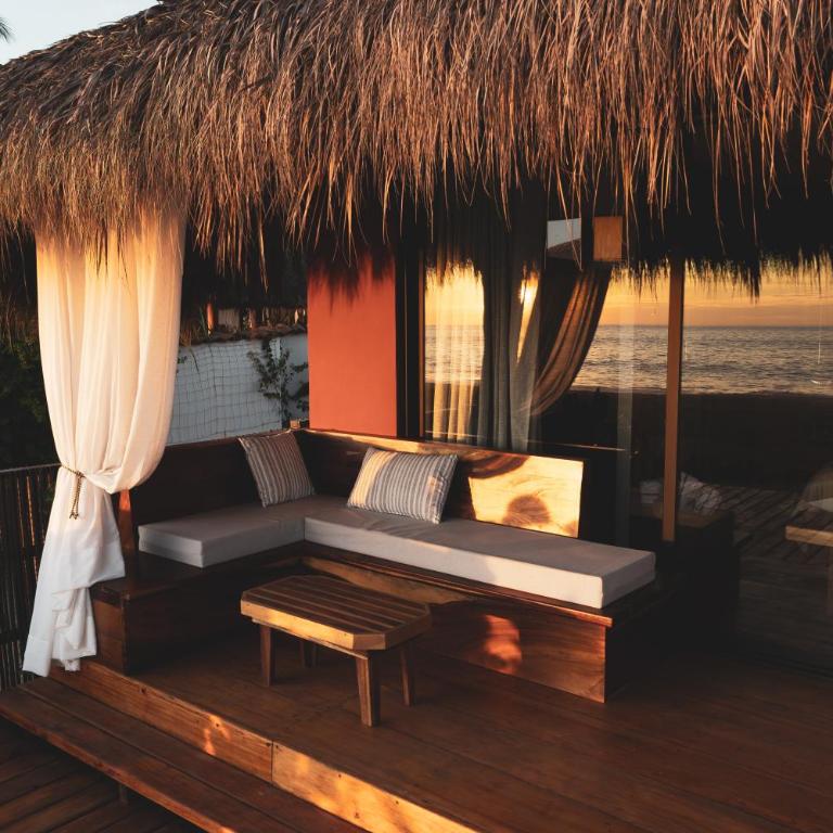 Lu Vee Oasis - Suite con cama extragrande y vistas al mar - 9