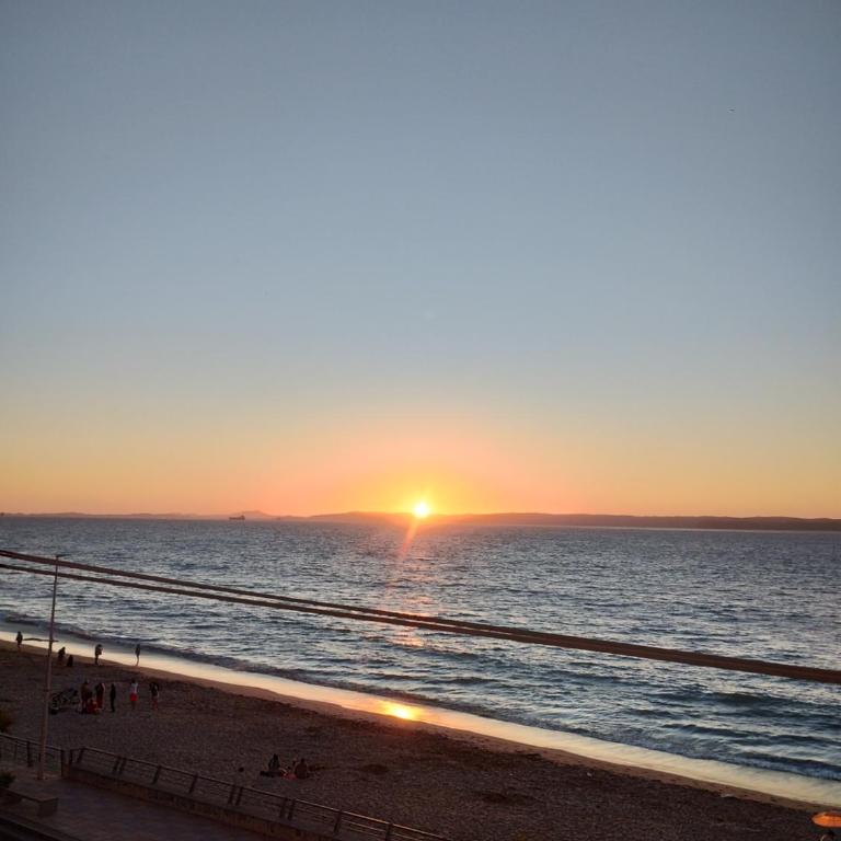 Departamento Playa Bellavista Tomé - Apartamento de 3 dormitorios con balcón - 2