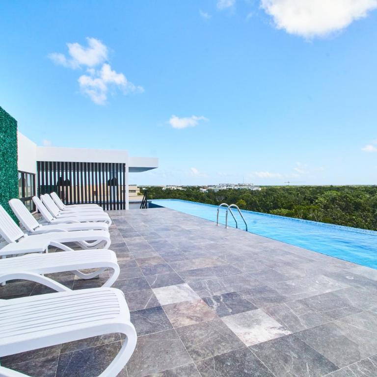 Luxury 2 Story Penthouse with Private Pool, Gym & Rooftop - Apartamento - 2 niveles - 28