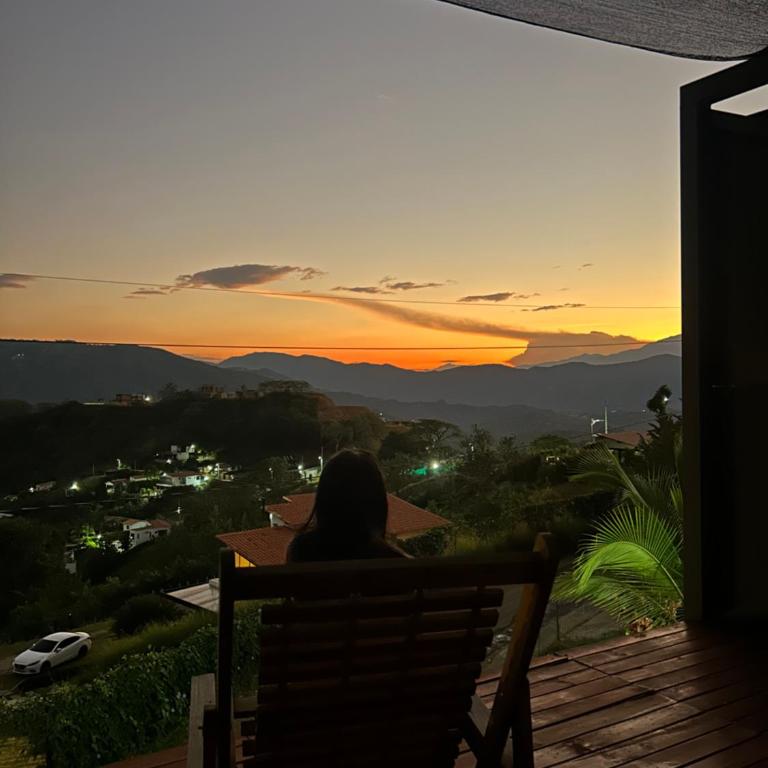 Cabaña Cedro Amarillo - moderna con jacuzzi en Sopetran, cerca de Medellín - Casa con 1 dormitorio - 17