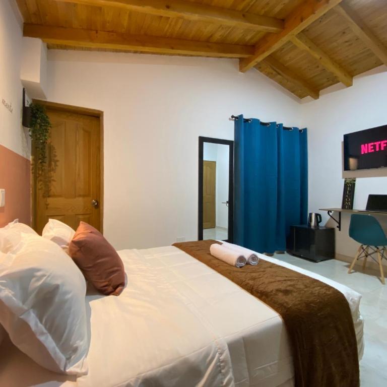 Casa Dorada - Confort a solo una cuadra del Parque - Casa Vacacional de 3 dormitorios - 44