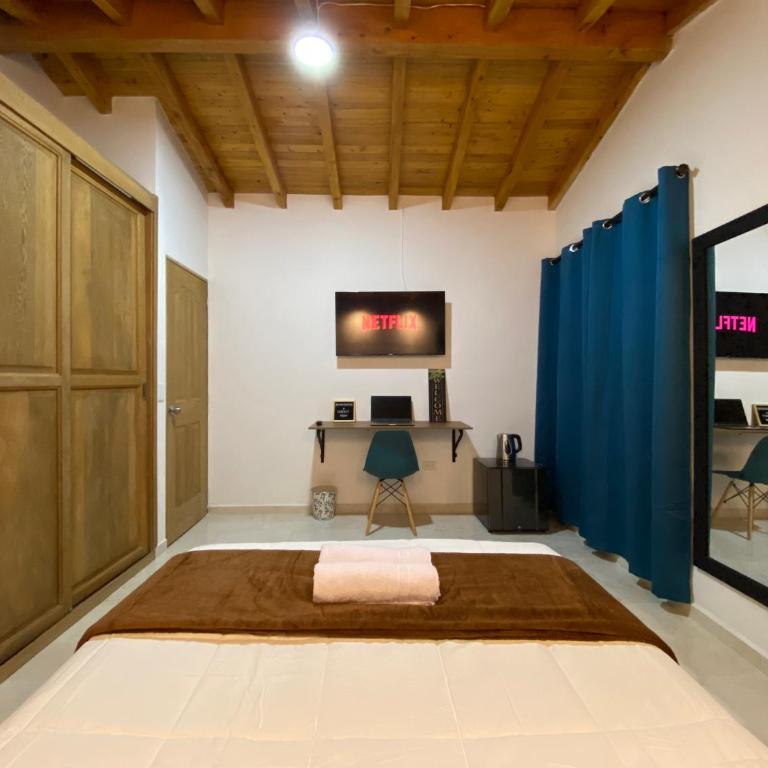 Casa Dorada - Confort a solo una cuadra del Parque - Casa Vacacional de 3 dormitorios - 72