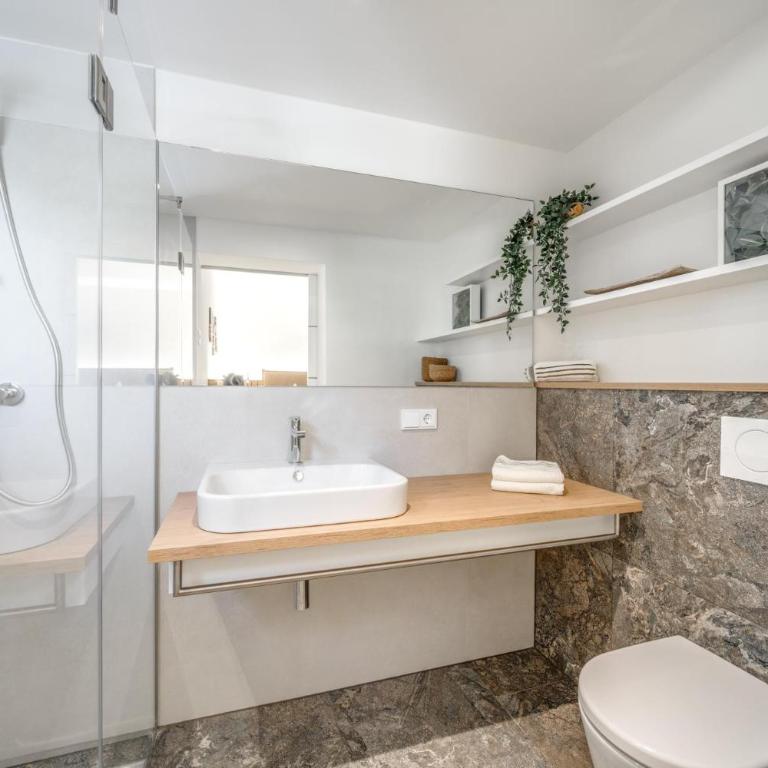 Dorfchalet by we rent - Ferienhaus mit Dusche - 16