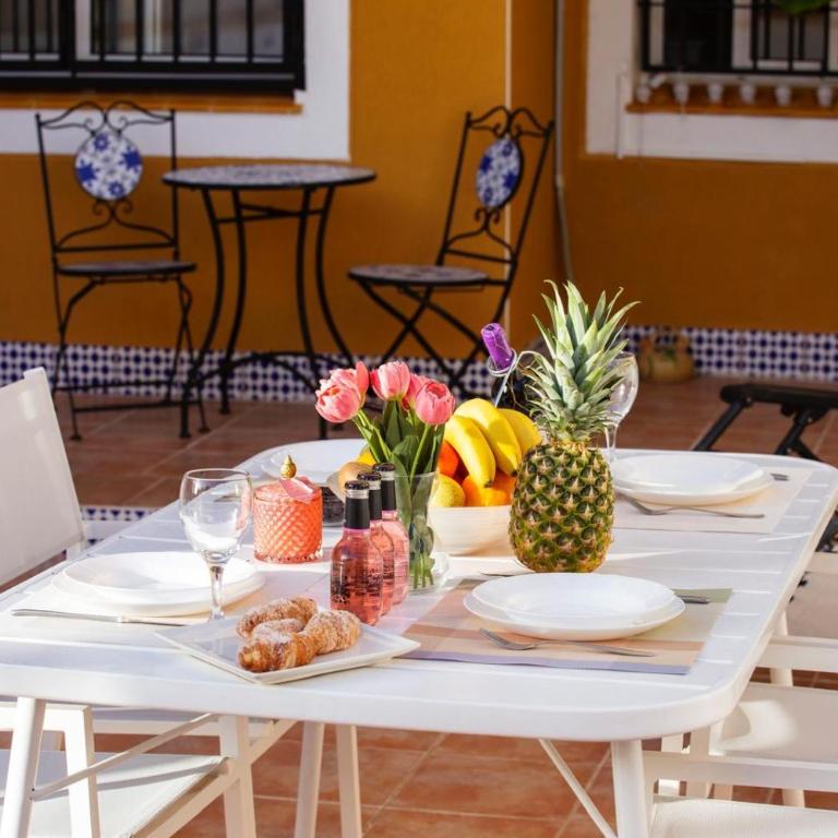 5 min walk to the beach Spacious terrace - Apartment mit 2 Schlafzimmern - 19