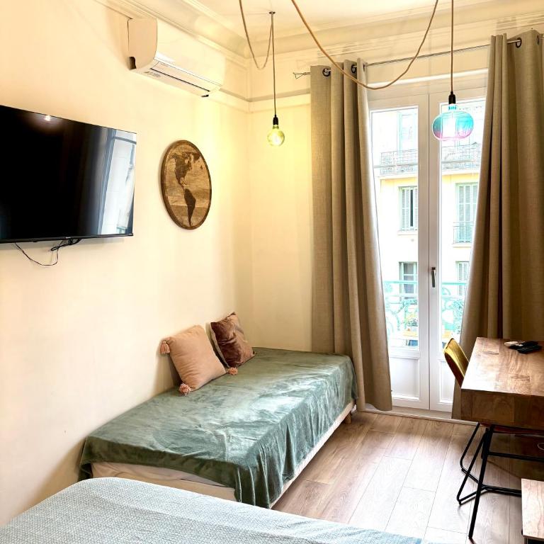 Les chambres de Cédric ICONIC TRAM GARE Nice Ville pour personnes CALMES - Chambre Double - 5