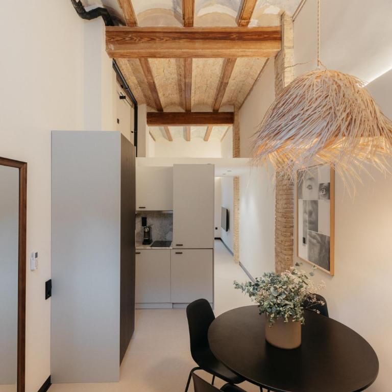 Lovely Exclusivity in Valencia Center - One-Bedroom Apartment - 37