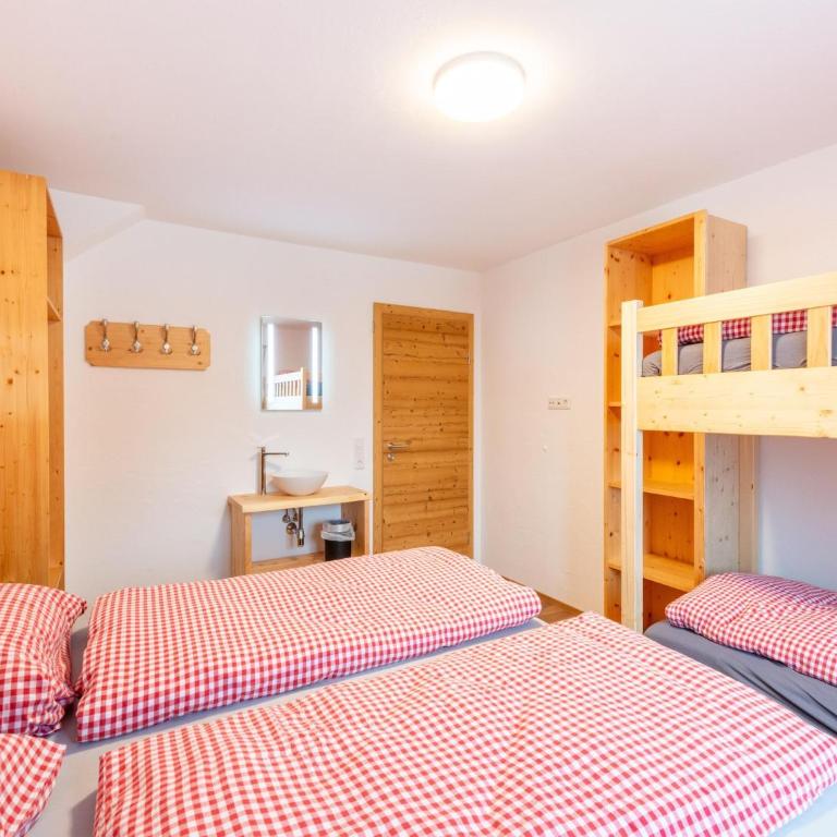 Farmhouse in Bramberg with Natural Pond - Maison de Vacances 5 Chambres - 27
