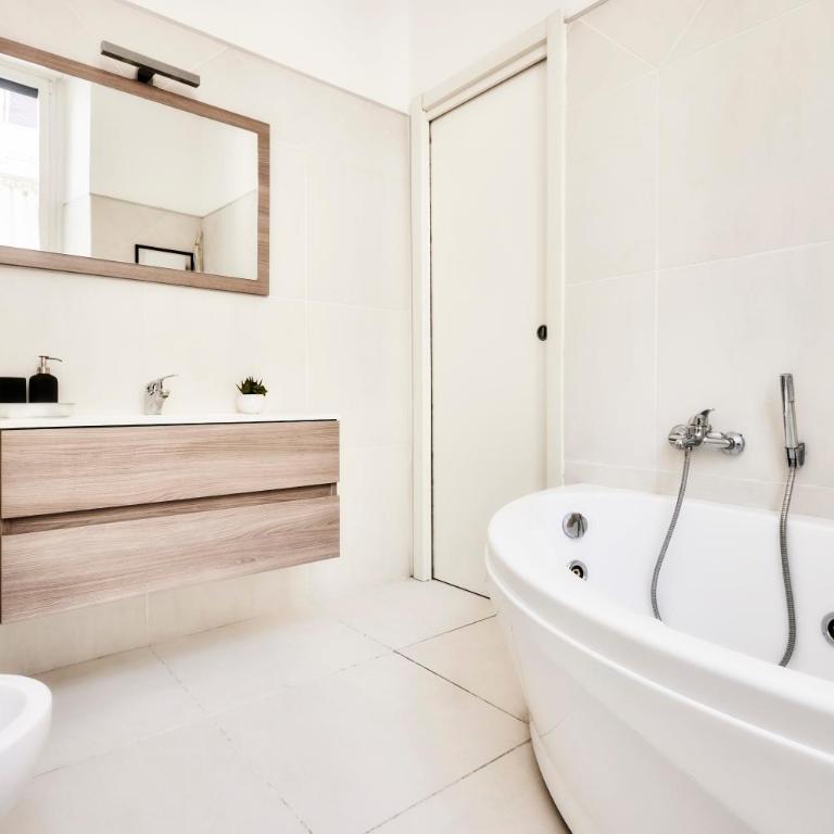 Wonderful apartment near Central Station - Daniele Case Vacanza - Appartamento con 2 Camere da Letto - 26