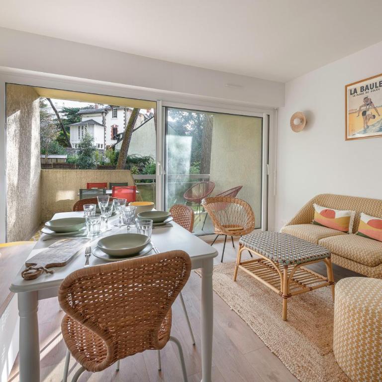 À 220m de la plage, appart avec terrasse pour 3 - Apartment - 7