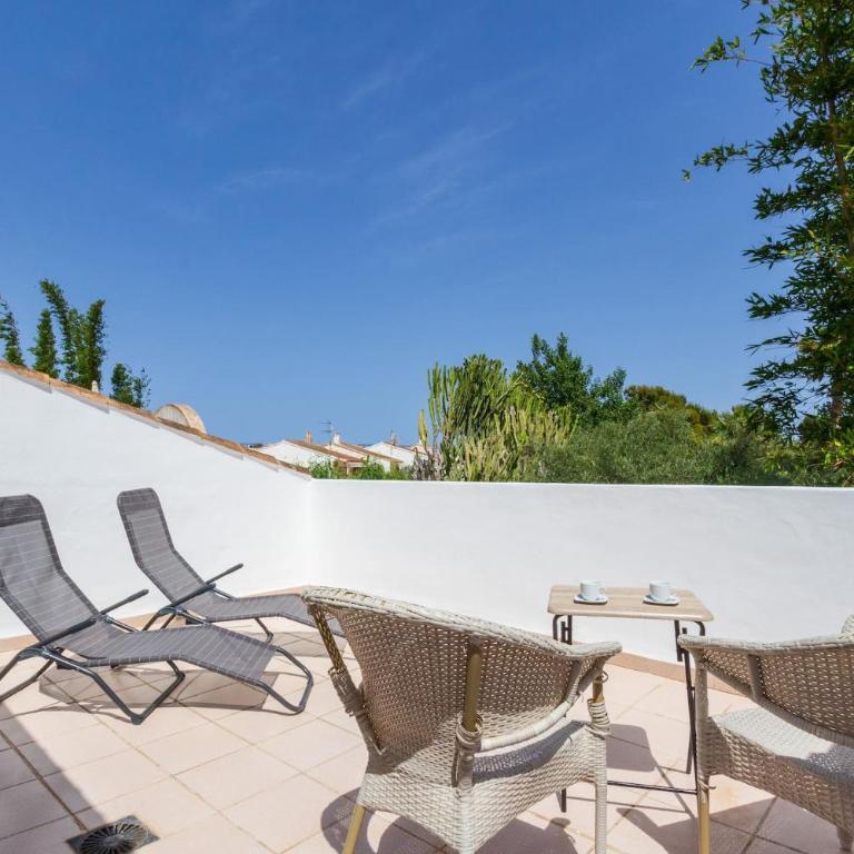 The Sun - pool and relax - One-Bedroom Apartment - 4