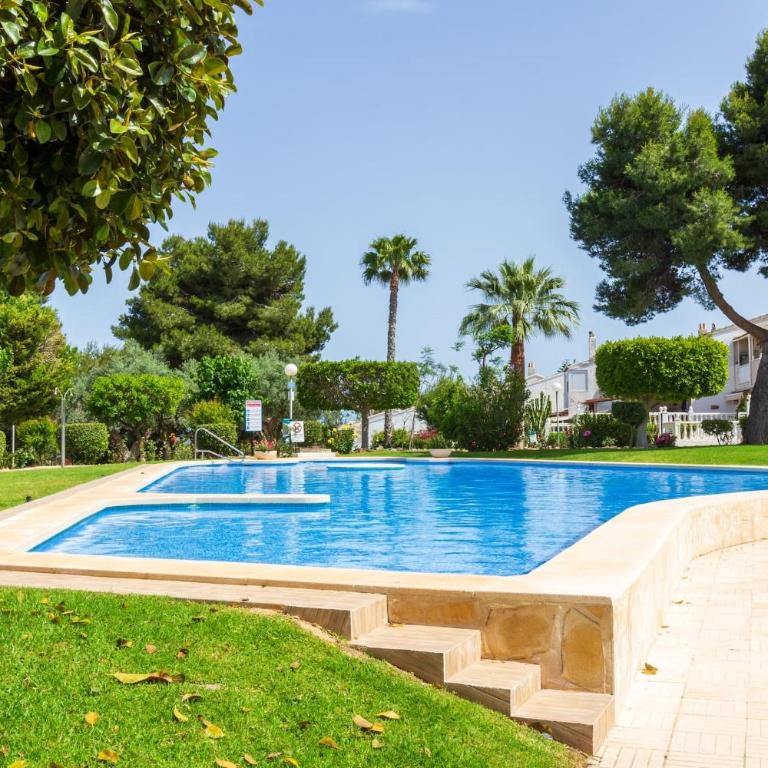The Sun - pool and relax - One-Bedroom Apartment - 9