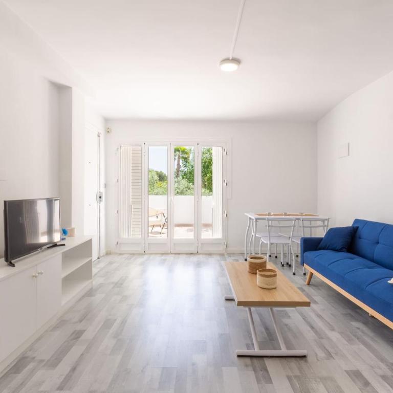 The Sun - pool and relax - One-Bedroom Apartment - 22