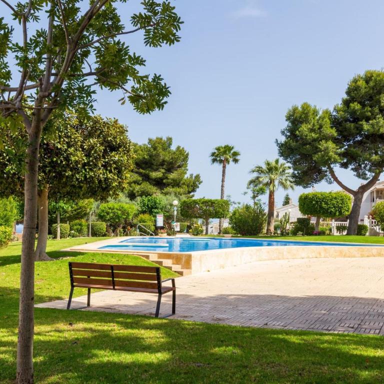 The Sun - pool and relax - One-Bedroom Apartment - 37