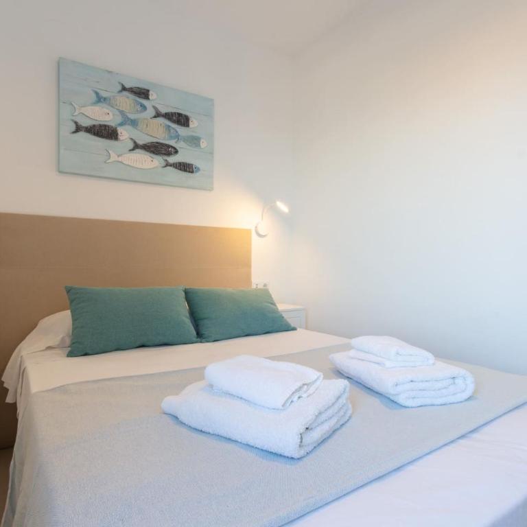 Vistas al mediterráneo by Domidai - Two-Bedroom Apartment - 12