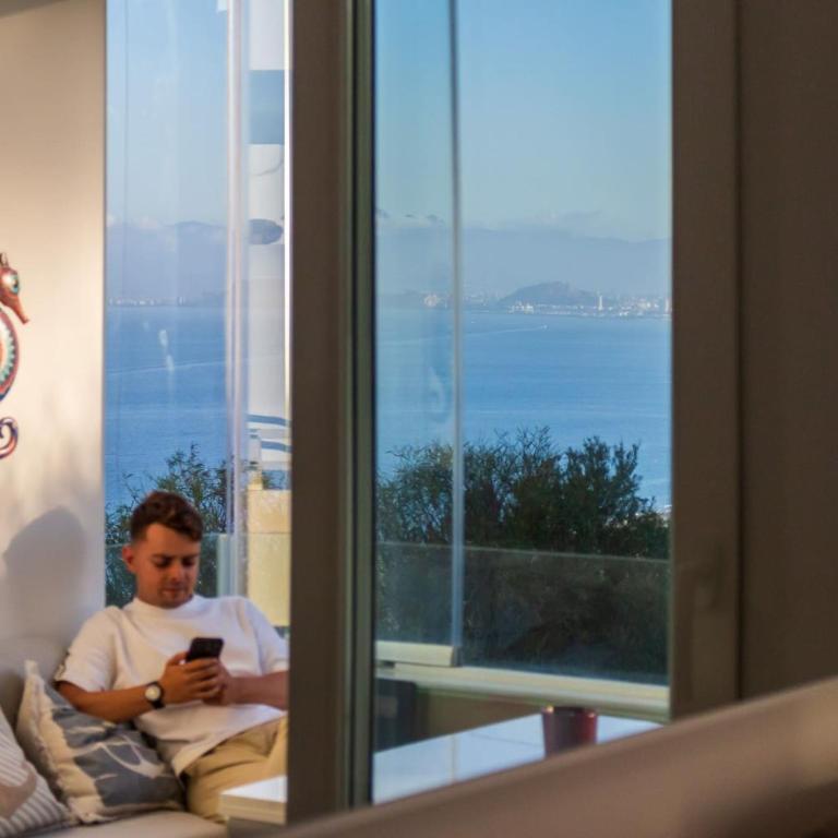 Vistas al mediterráneo by Domidai - Two-Bedroom Apartment - 37