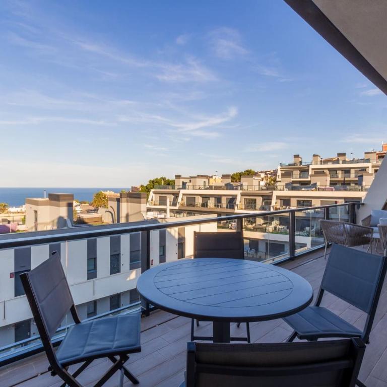 The Icon - Lujo con Vistas al Mar - Three-Bedroom Apartment - 11