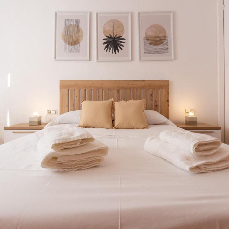 The Small Village - Pool and Relax near the Airport - Three-Bedroom Apartment - 14