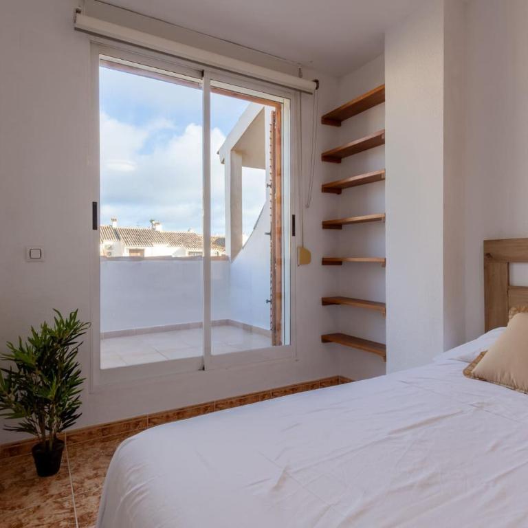 The Small Village - Pool and Relax near the Airport - Three-Bedroom Apartment - 15