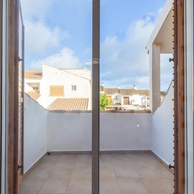 The Small Village - Pool and Relax near the Airport - Three-Bedroom Apartment - 34