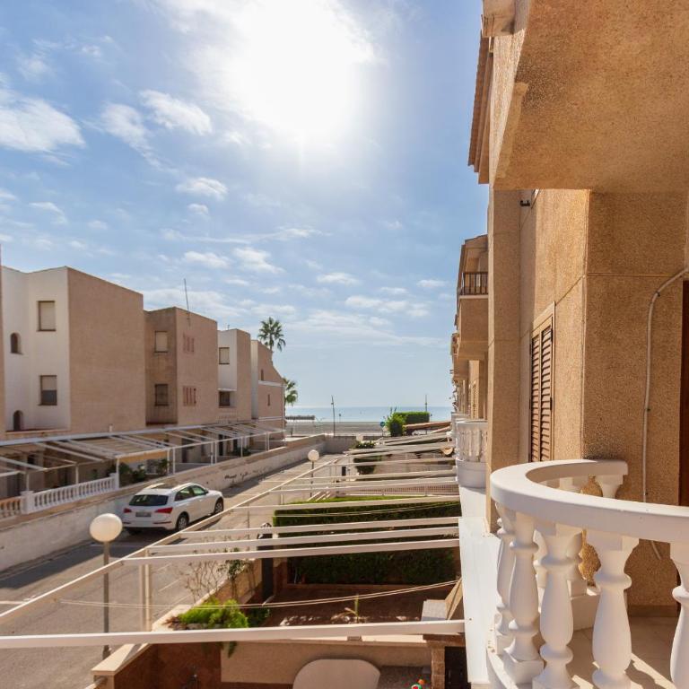 Gran casa en Santa Pola a 10 metros de la playa - Apartamento - 14