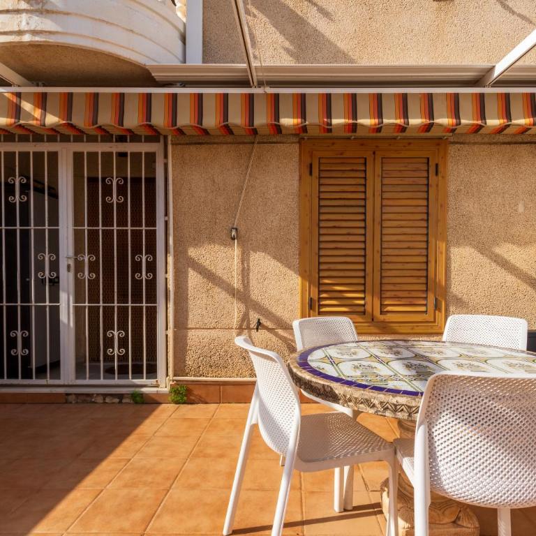 Gran casa en Santa Pola a 10 metros de la playa - Apartamento - 18