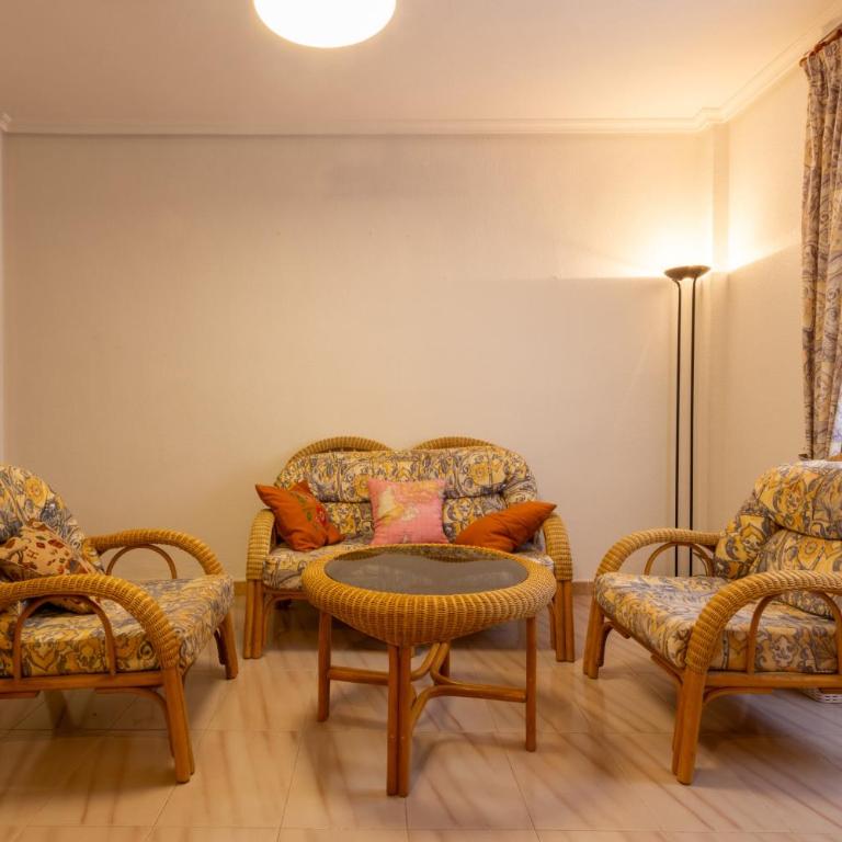 Gran casa en Santa Pola a 10 metros de la playa - Apartamento - 23