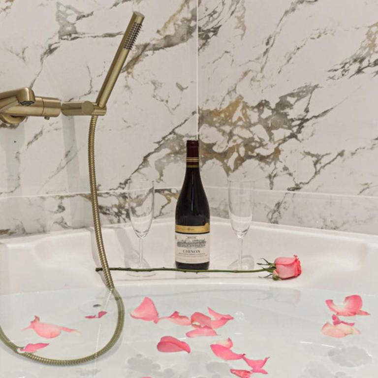 Lavie Maison Hot Tub and AC Near Arc de Triomphe - Appartement 1 Chambre - 14